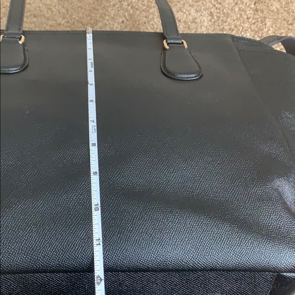 Coach - Picture 10 of 13